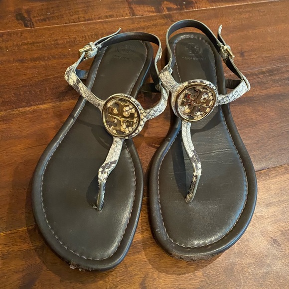 Tory Burch Dani Snakeskin T-strap Thongs Sandals - Picture 16 of 16